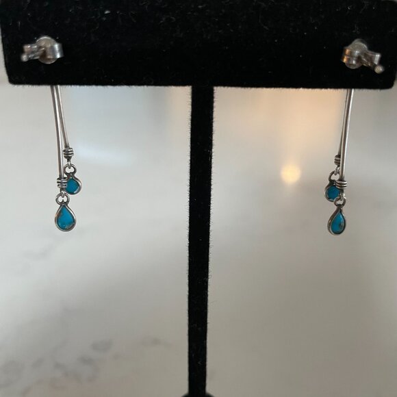Vintage Dainty Sterling Silver (925) & Turquoise Dangle Earrings 1.5" drop Sz OS - Picture 4 of 10